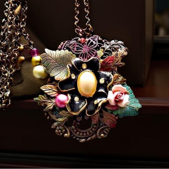 Handcrafted One Of A Kind- Hand assembled Necklace - Floral Necklace NWT - Picture 6 of 9